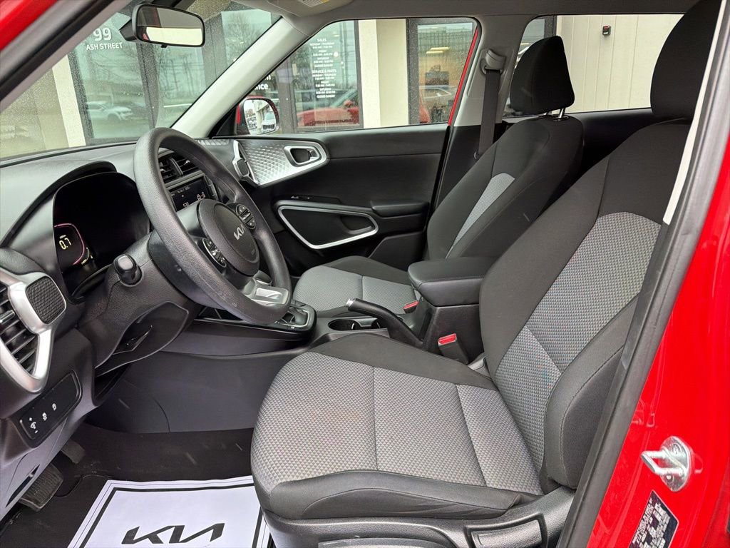 Certified 2023 Kia Soul LX image 27