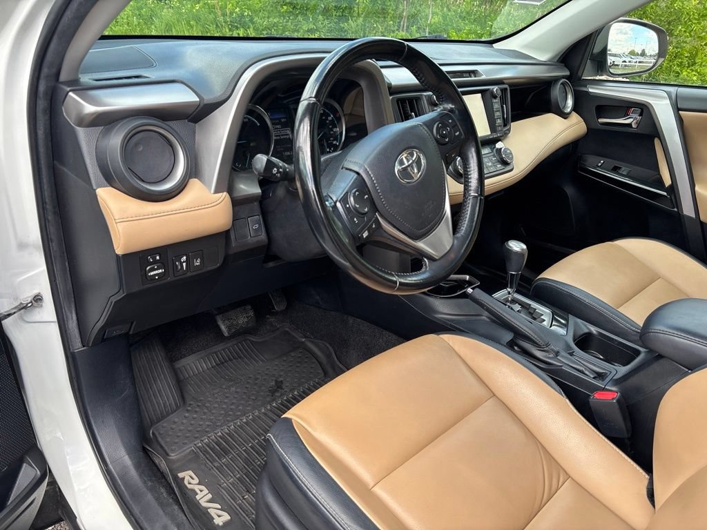 Used 2018 Toyota RAV4 Limited w/ Advanced Technology Package AWD/4WD image 8