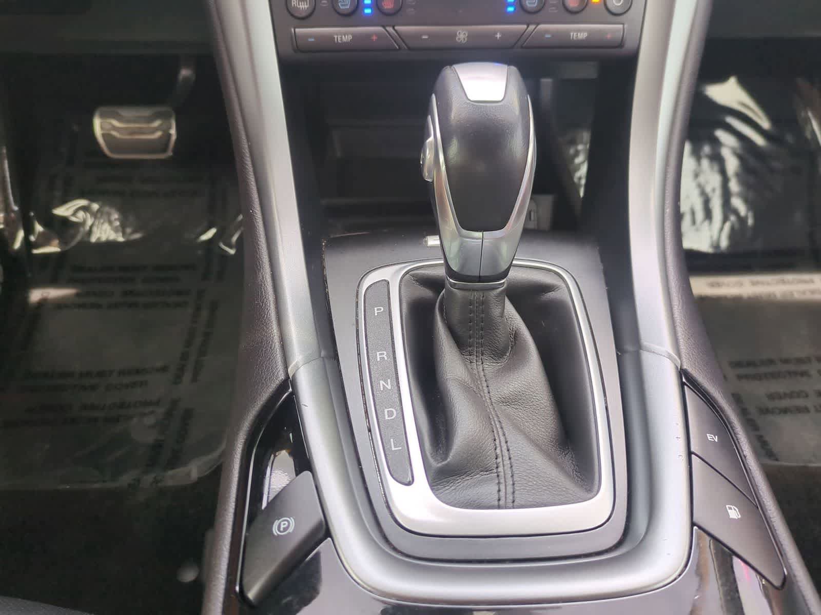 Used 2016 Ford Fusion Energi Titanium w/ Driver Assist Package FWD image 33