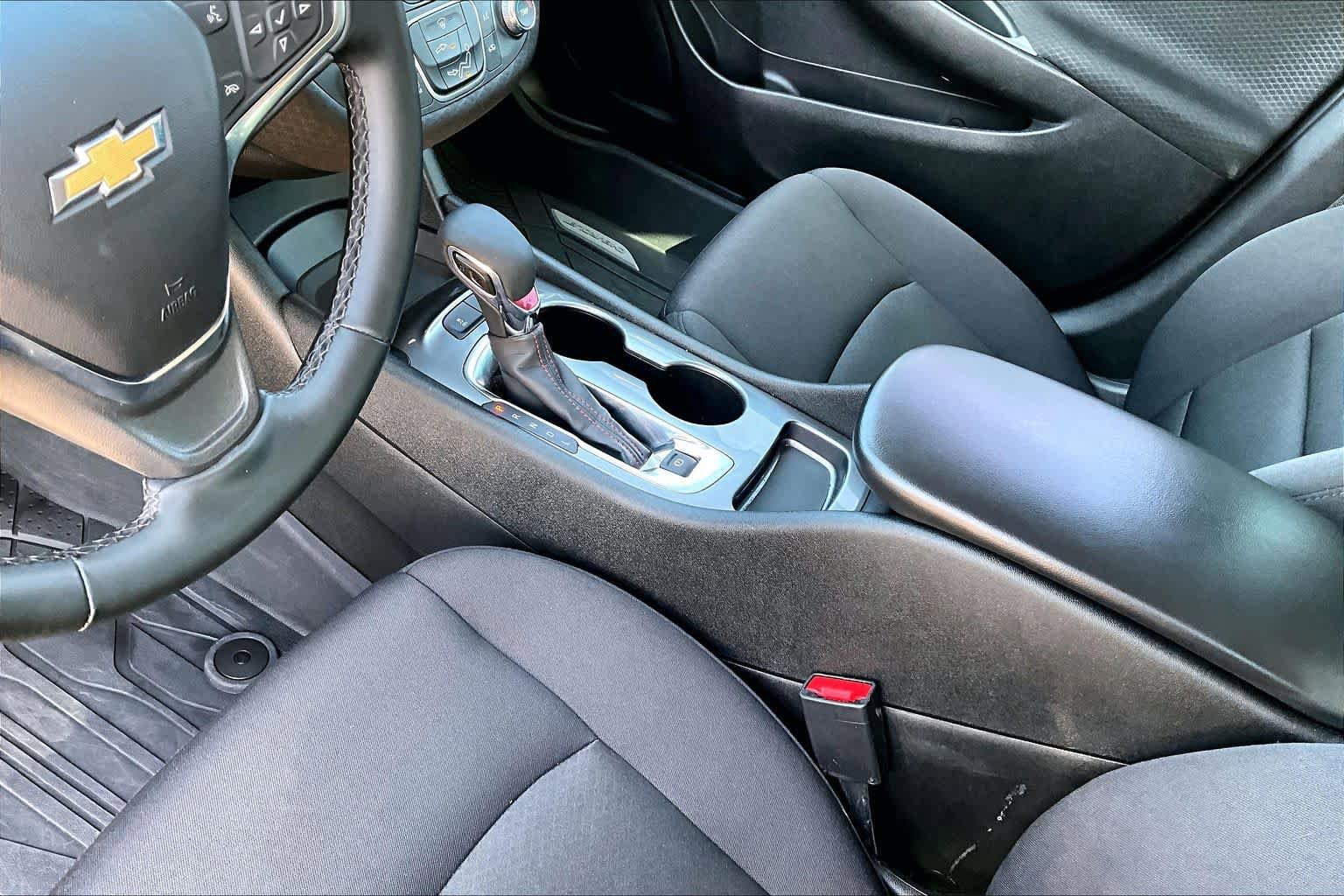 Used 2024 Chevrolet Malibu RS FWD image 12