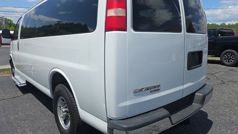 Used 2012 Chevrolet Express 3500 LT w/ LT Preferred Equipment Group RWD image 6