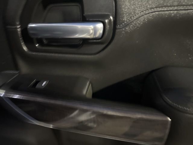 Used 2020 Chevrolet Silverado 2500 LTZ w/ LTZ Premium Package image 18