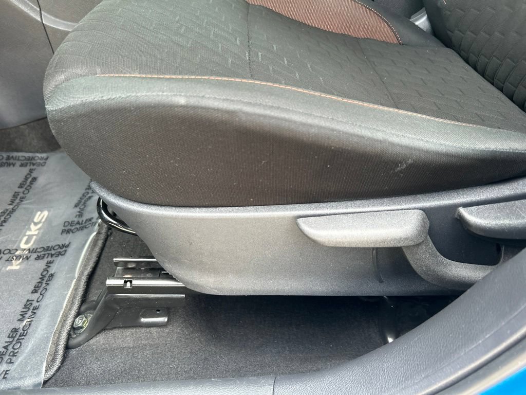 Used 2024 Nissan Kicks SR FWD image 16