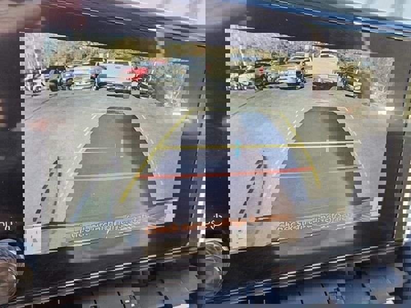 Used 2023 Toyota RAV4 XLE Premium image 24