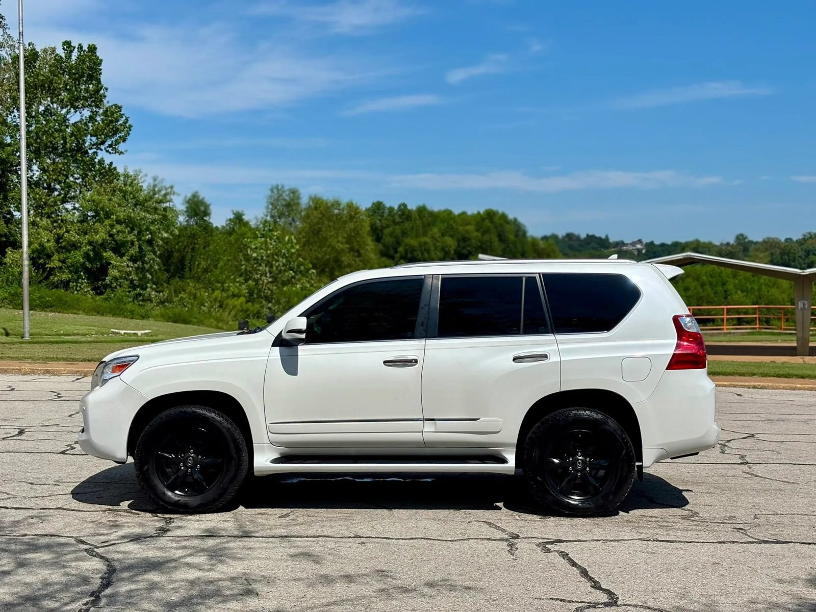 Used 2013 Lexus GX 460 w/ Comfort Plus Pkg AWD/4WD image 11
