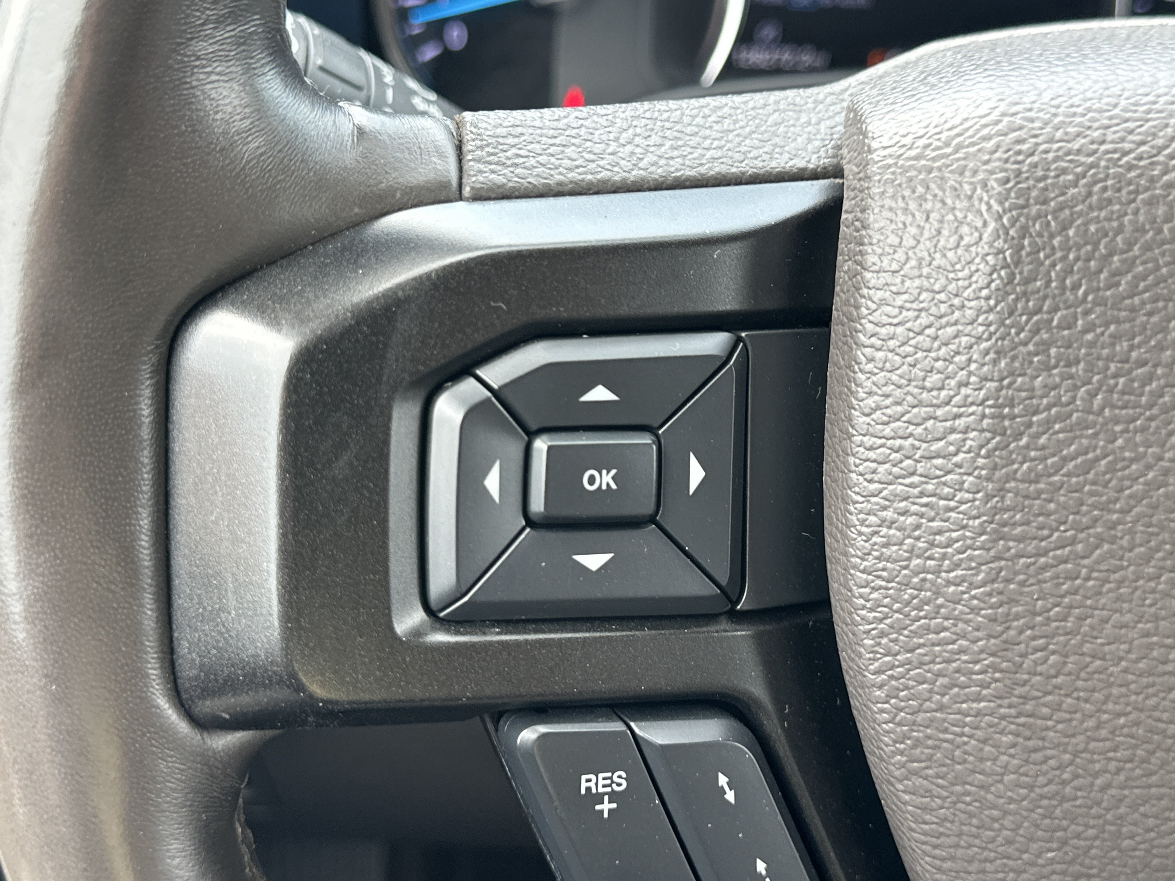 Used 2019 Ford Expedition Limited w/ Equipment Group 301A RWD image 27