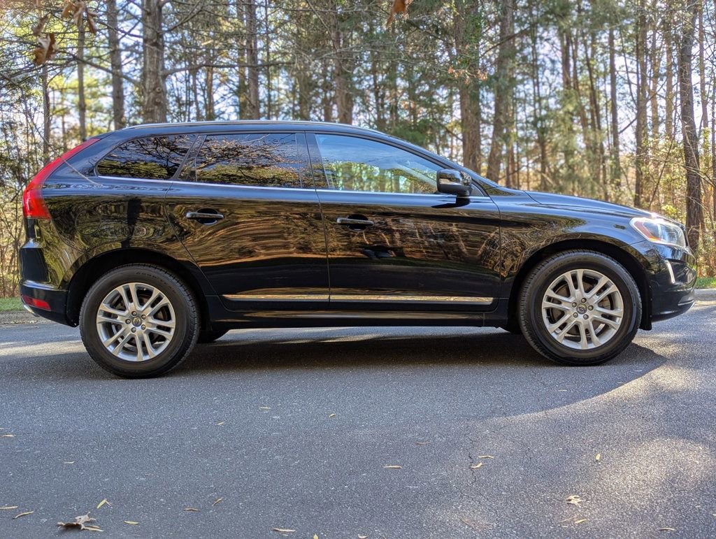 Used 2015 Volvo XC60 T5 Premier image 12