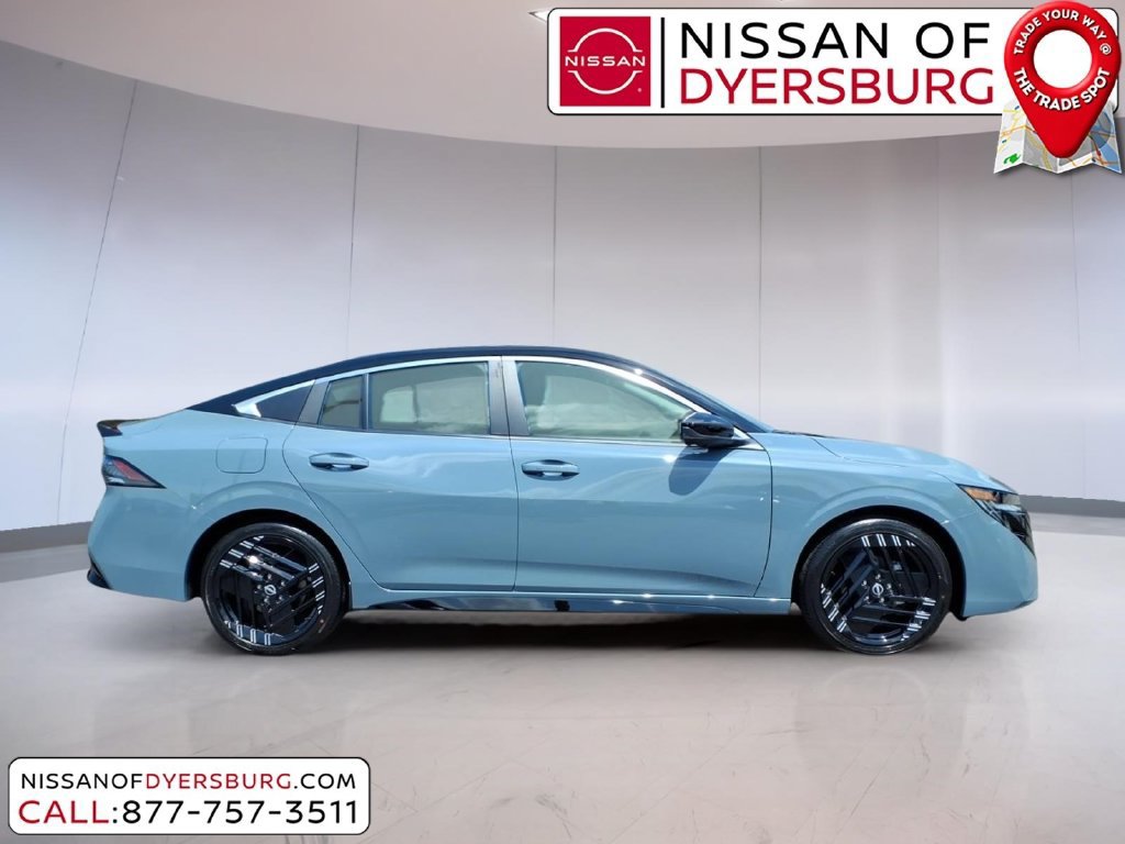 New 2026 Nissan Sentra SR w/ SR Premium Package FWD image 2