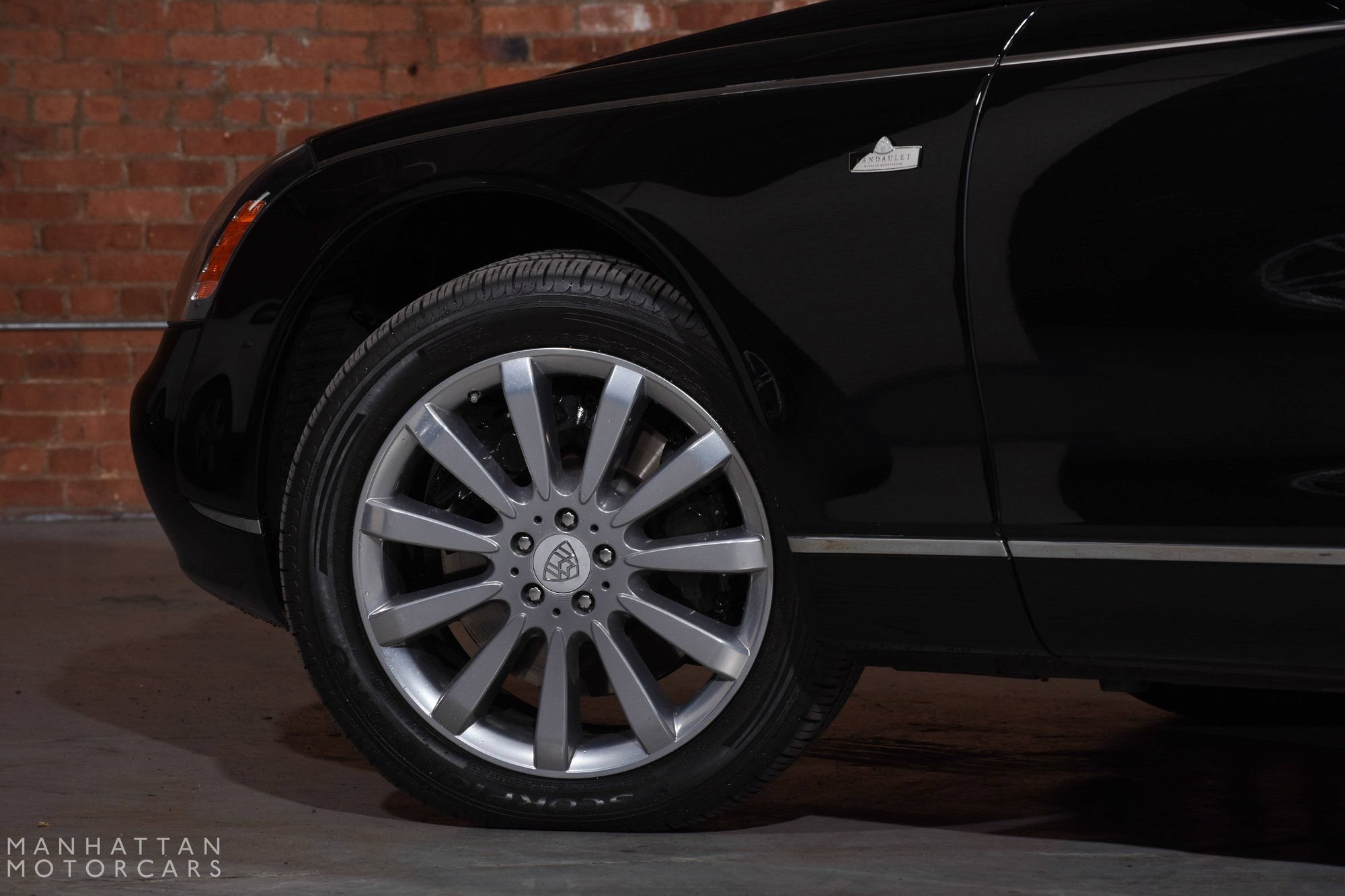 Used 2009 Maybach 62 S RWD image 9
