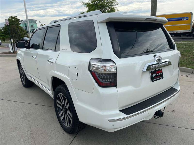 Used 2018 Toyota 4Runner Limited AWD/4WD image 19