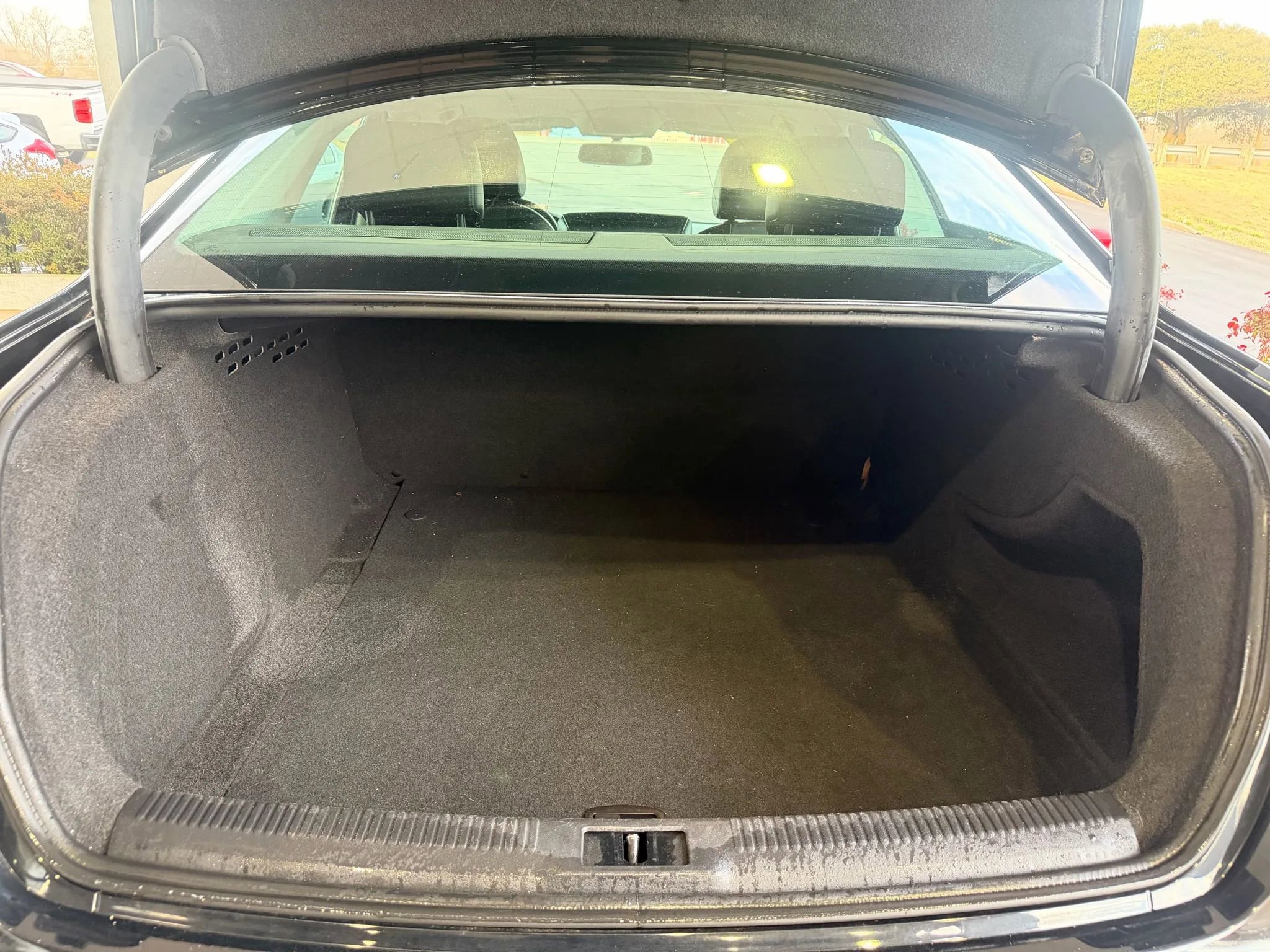 Used 2011 Audi A4 2.0T Premium image 23