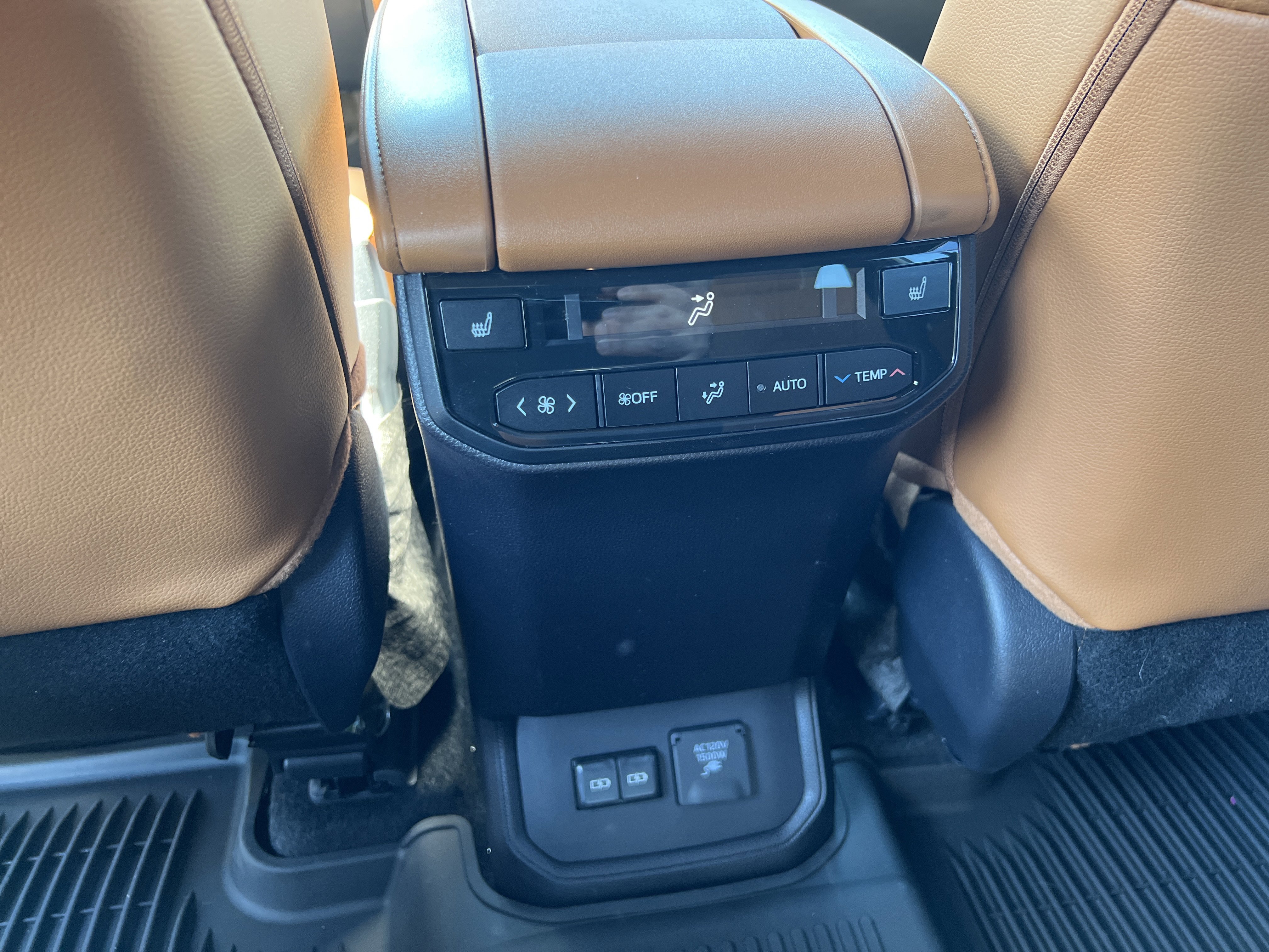 New 2026 Toyota Highlander Platinum image 15