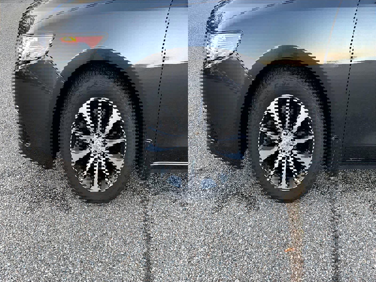 Used 2015 Acura TLX w/ Technology Package image 4