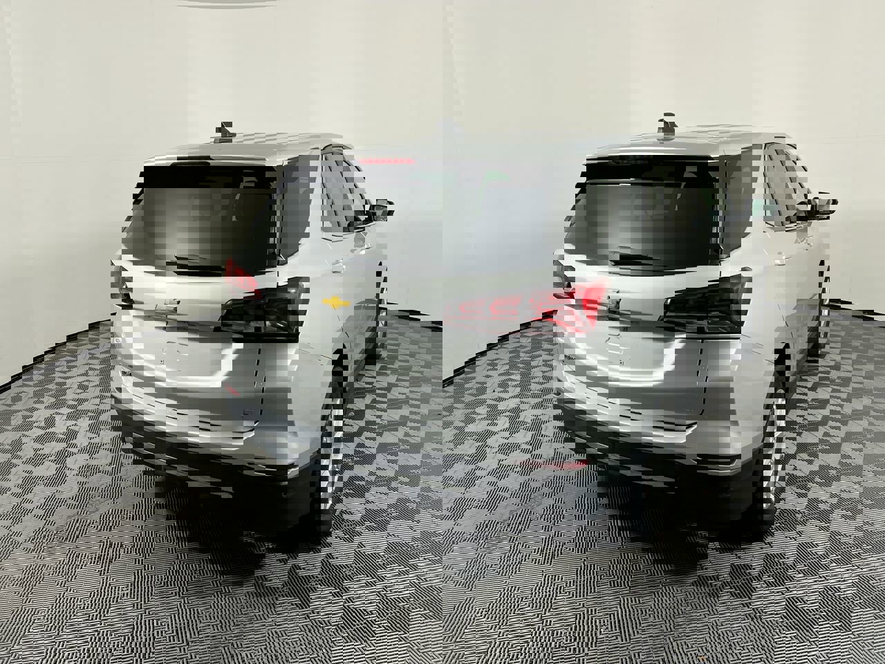 Used 2022 Chevrolet Equinox LT image 3