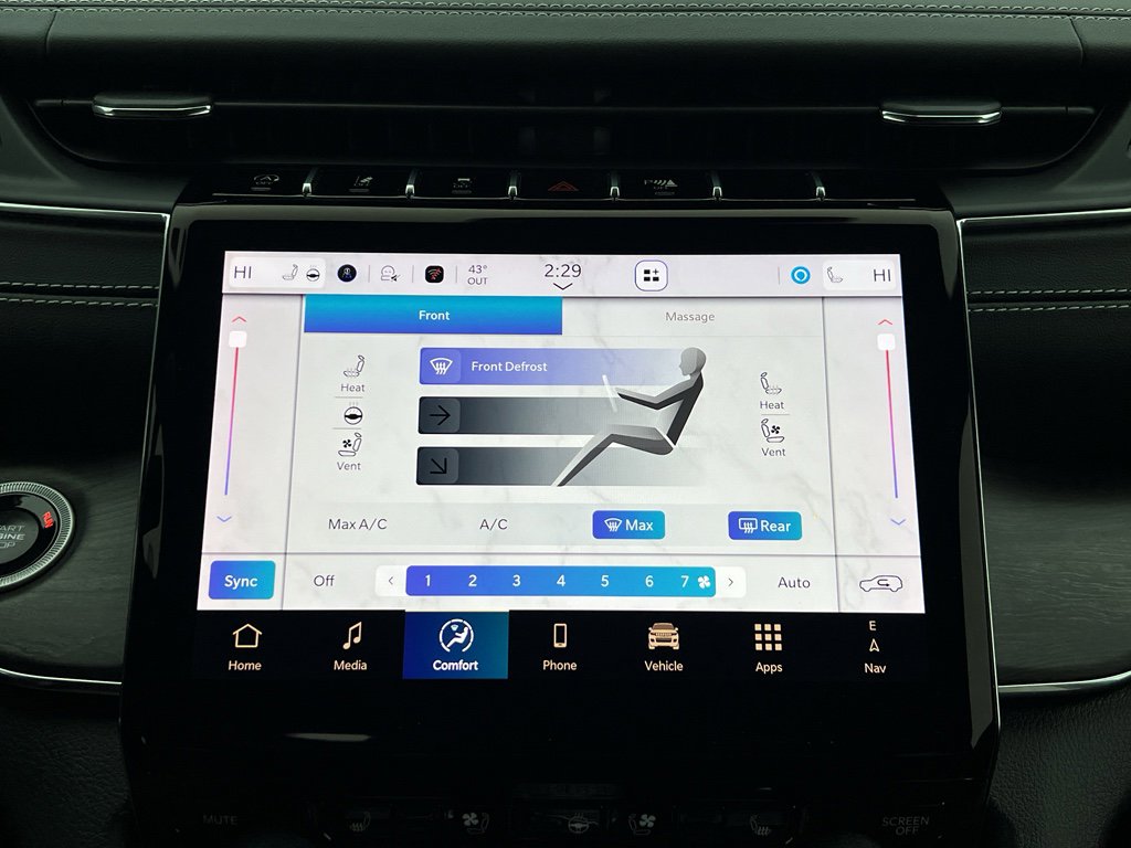 Used 2024 Jeep Grand Cherokee Overland w/ Adv Protech Group III image 27