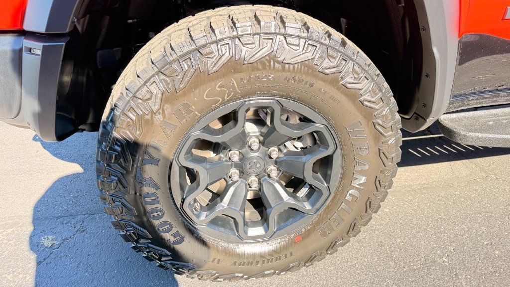 New 2027 RAM 1500 4x4 Crew Cab image 16