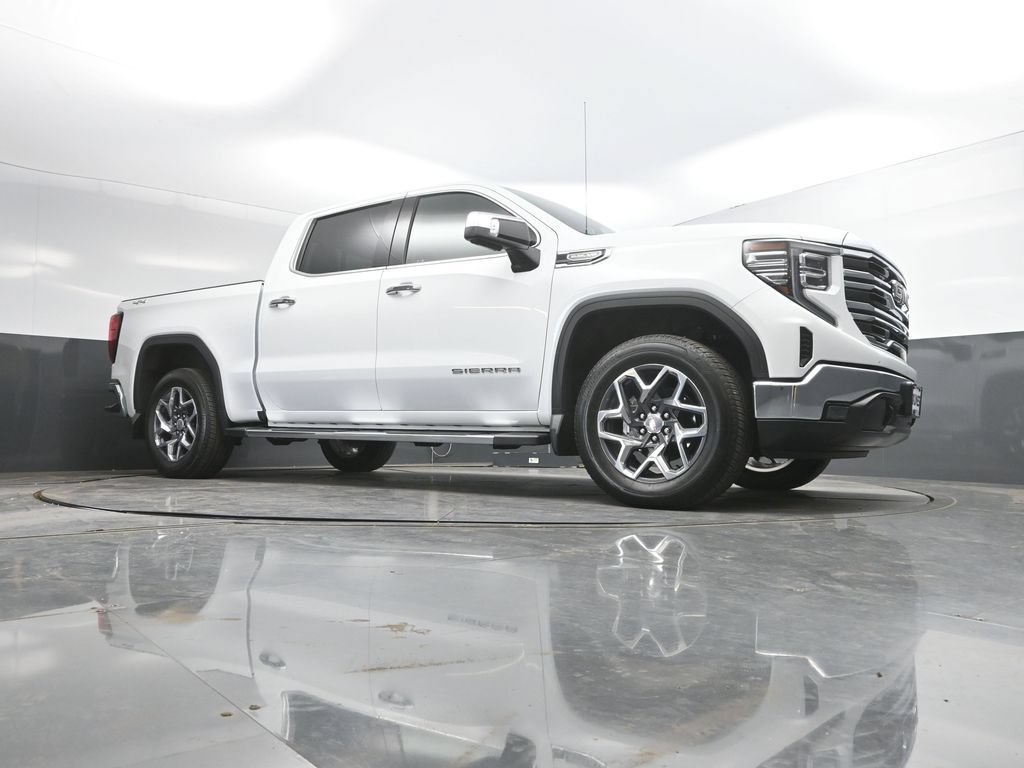 Used 2025 GMC Sierra 1500 SLT w/ SLT Premium Package AWD/4WD image 32