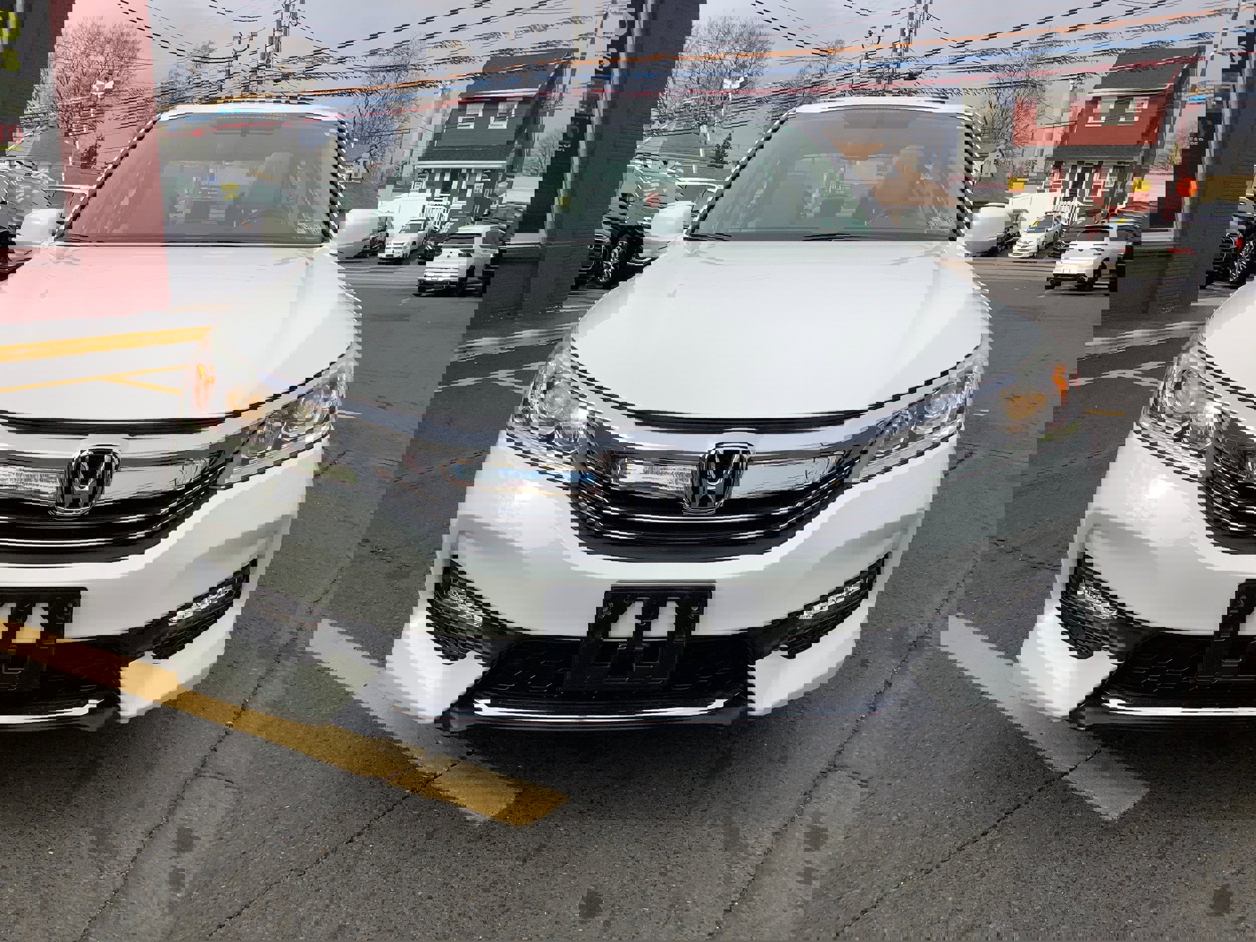 Used 2017 Honda Accord EX-L image 2