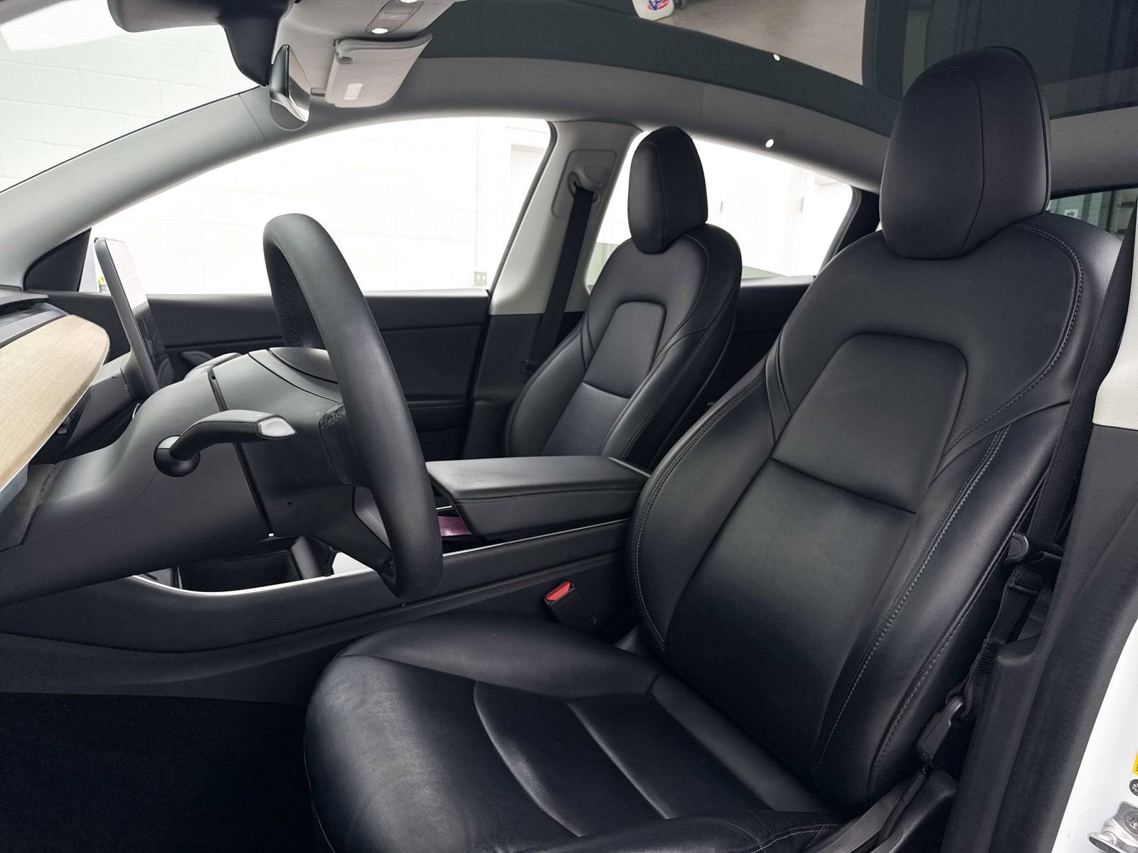 Used 2020 Tesla Model Y Long Range image 17