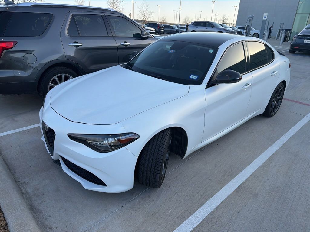 Used 2019 Alfa Romeo Giulia Ti Sport w/ Quick Order Package 22U Sport image 11