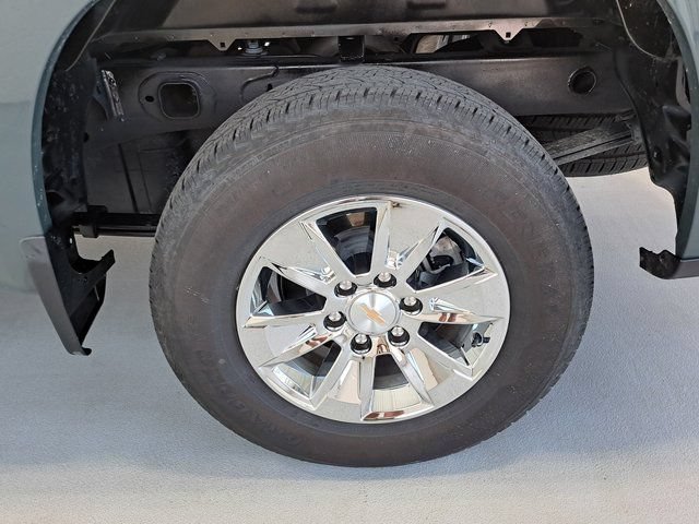 Used 2025 Chevrolet Silverado 1500 LT AWD/4WD image 34