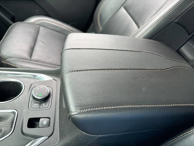 Used 2020 Chevrolet Traverse Premier AWD/4WD image 21