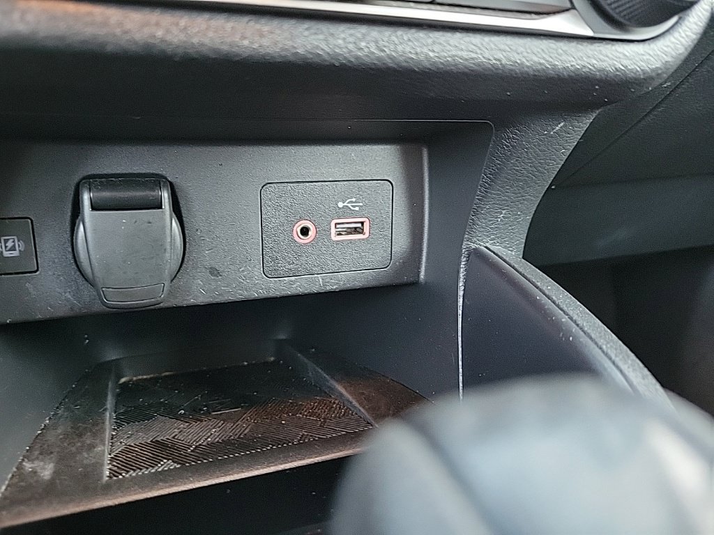 Used 2024 Nissan Versa SV w/ Trunk Package FWD image 10