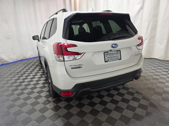 Used 2019 Subaru Forester Premium w/ All-Weather Package image 6