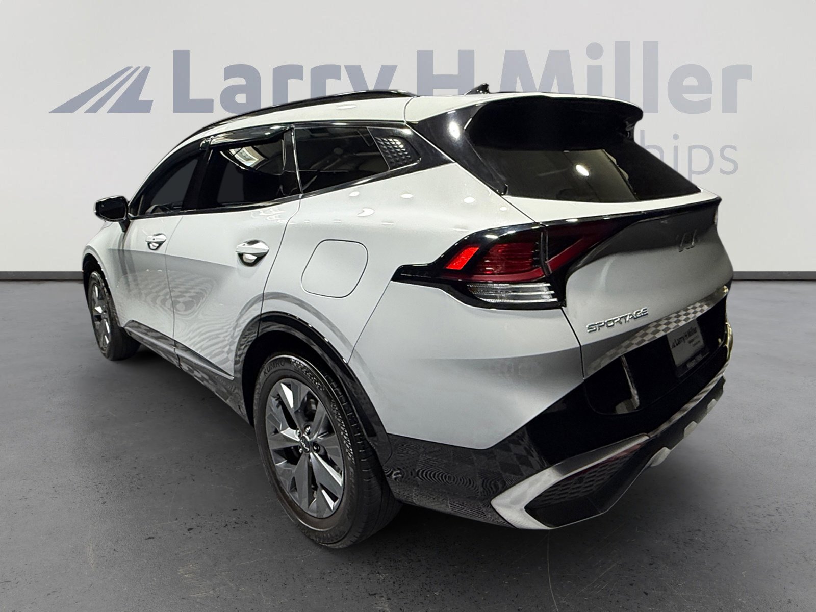 Used 2023 Kia Sportage SX FWD image 3