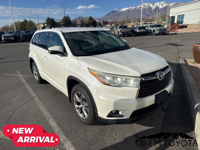 Used 2016 Toyota Highlander Plus image 1