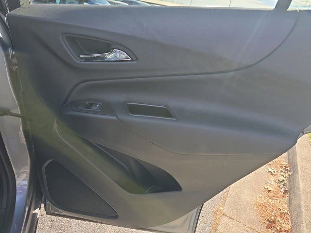 Used 2024 Chevrolet Equinox LT image 16