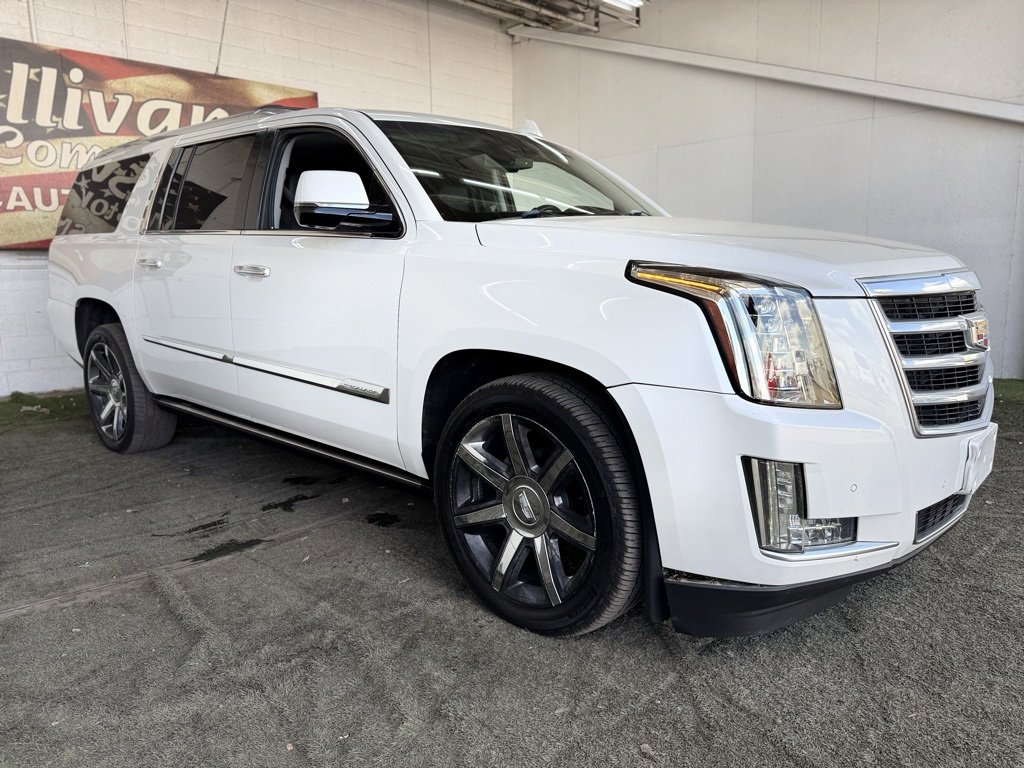 Used 2016 Cadillac Escalade ESV Premium image 5