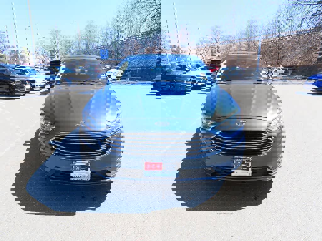 Used 2019 Ford Fusion SE image 6