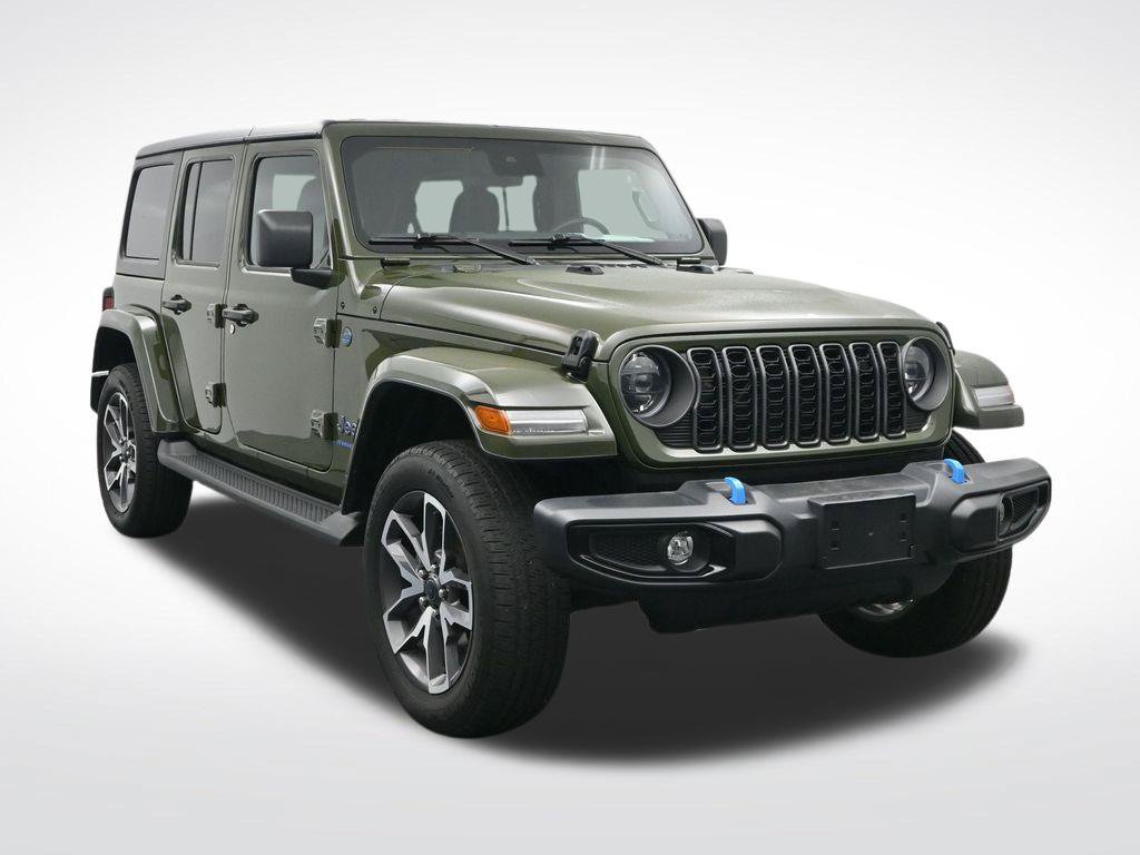 Used 2024 Jeep Wrangler Unlimited w/ Convenience Group AWD/4WD image 3
