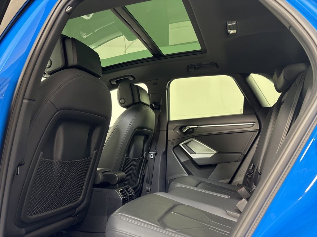 Used 2023 Audi Q3 2.0T Premium AWD/4WD image 18