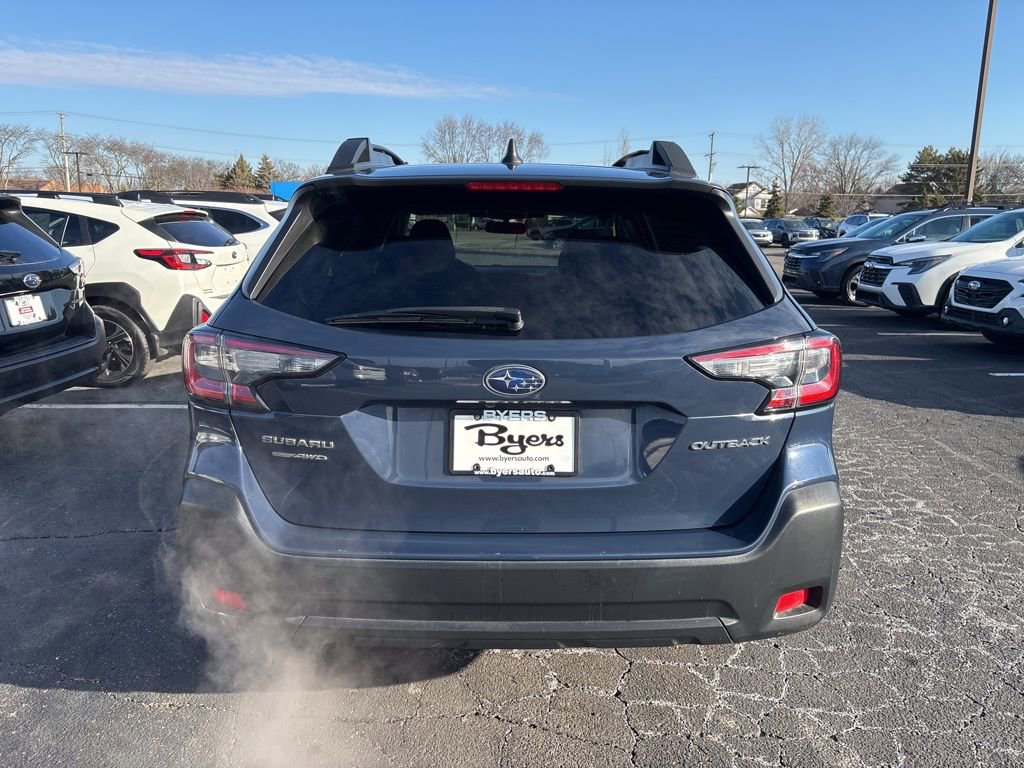 Used 2023 Subaru Outback Premium image 4