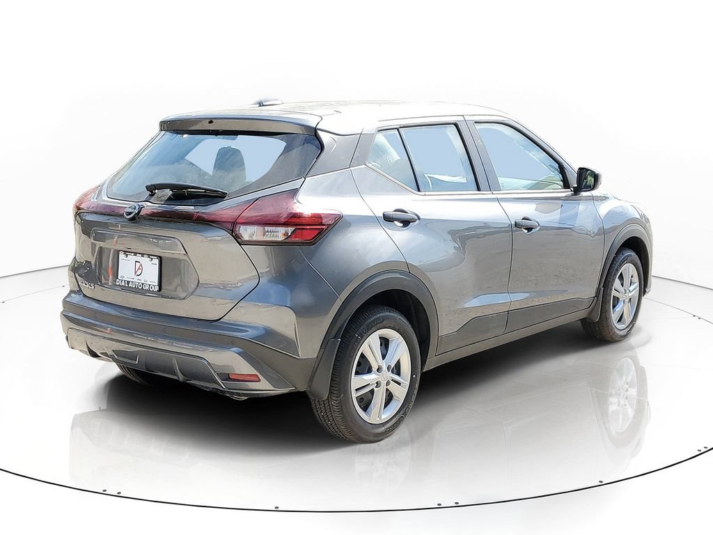 New 2025 Nissan Kicks Play S FWD image 4