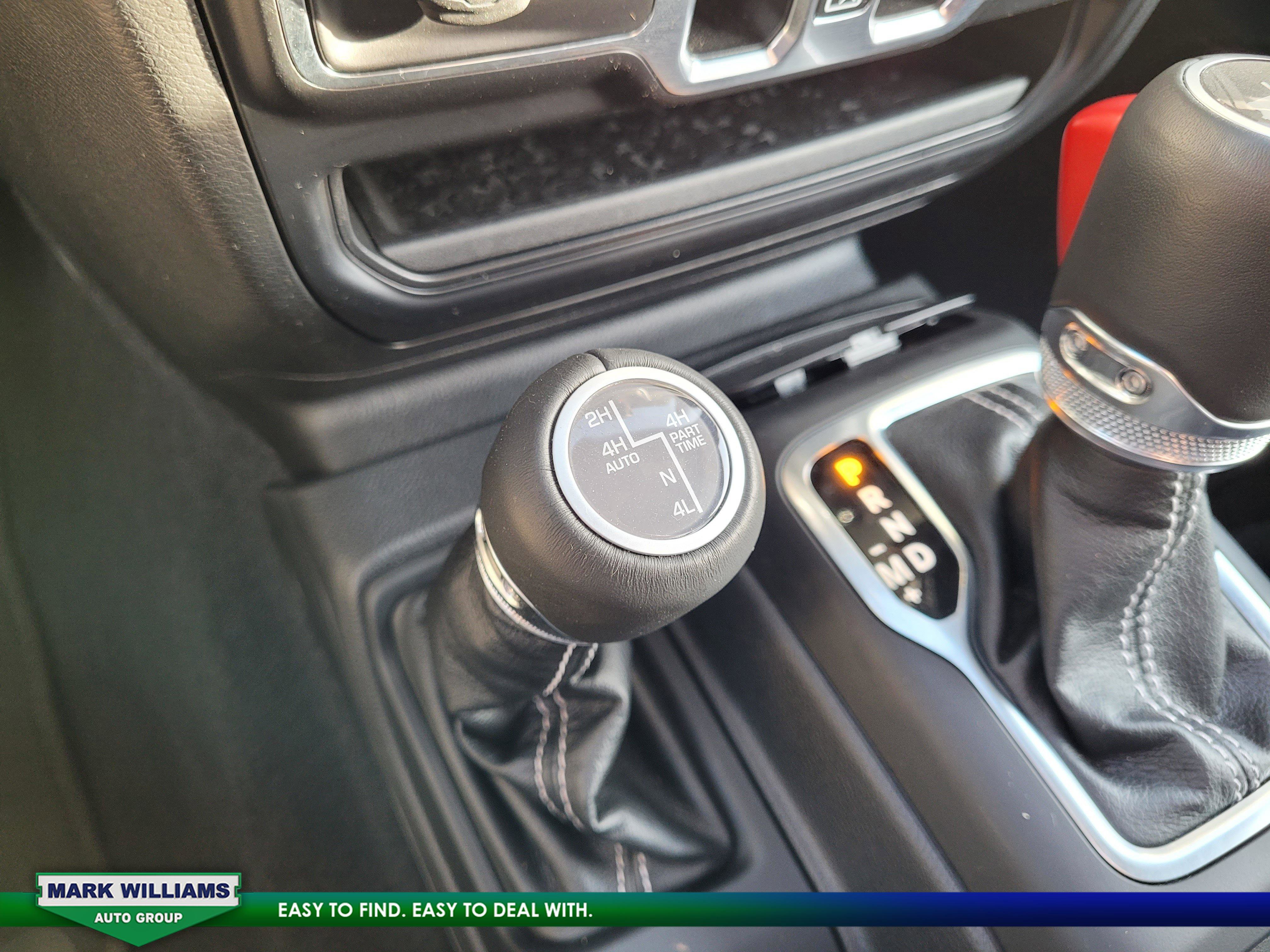 Used 2023 Jeep Wrangler Unlimited Sahara w/ Cold Weather Group image 27