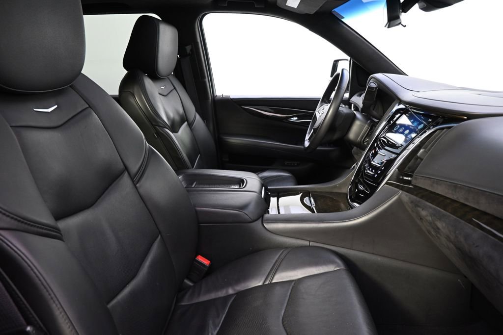 Used 2017 Cadillac Escalade ESV Platinum image 16