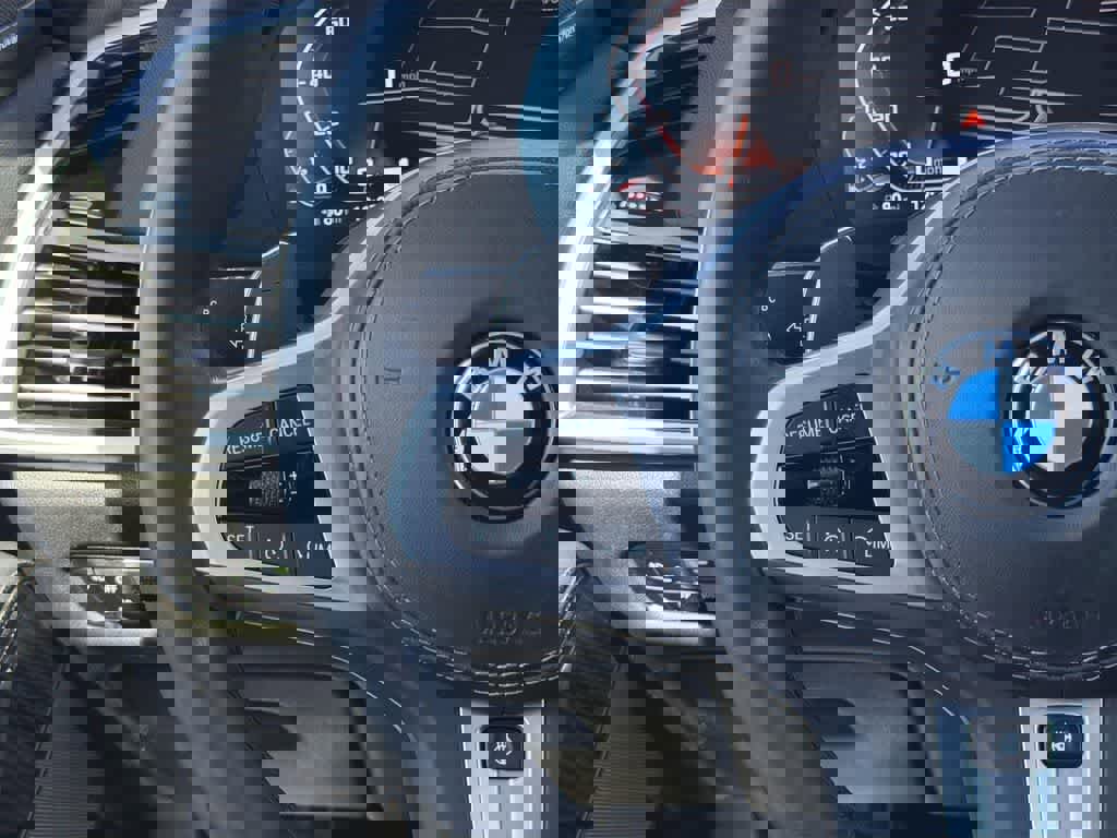 Used 2021 BMW X5 M50i w/ Executive Package image 14