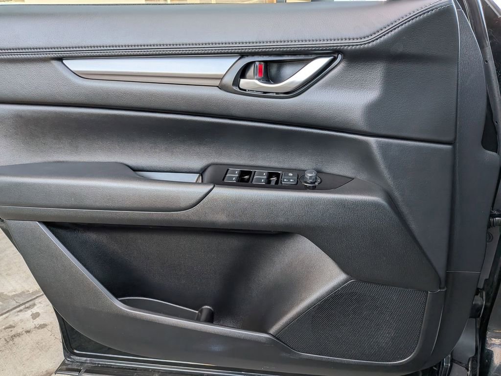 Used 2025 MAZDA CX-5 AWD 2.5 S w/ Preferred Package image 11