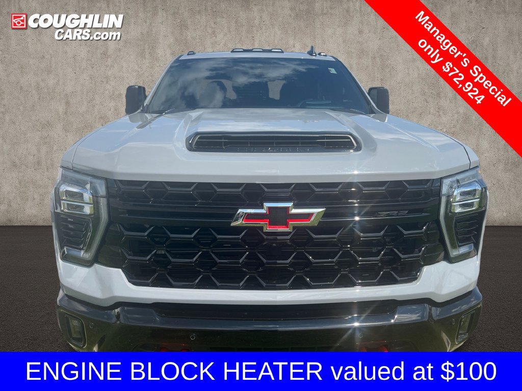 Used 2025 Chevrolet Silverado 2500 ZR2 w/ Technology Package AWD/4WD image 9