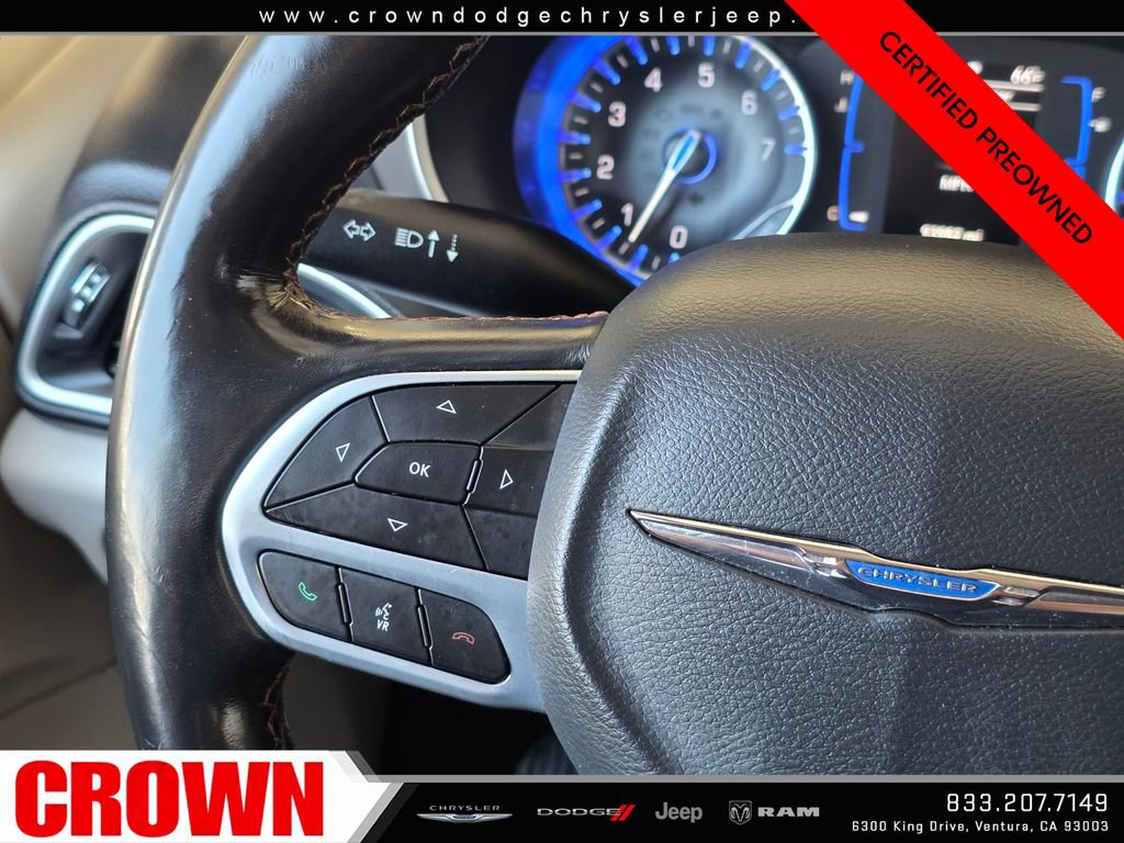 Certified 2020 Chrysler Pacifica Touring-L image 30