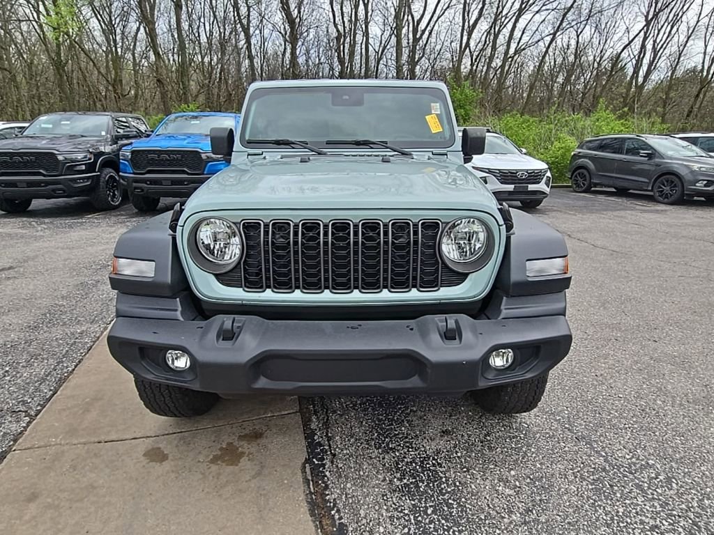 Used 2024 Jeep Wrangler Sport S image 12