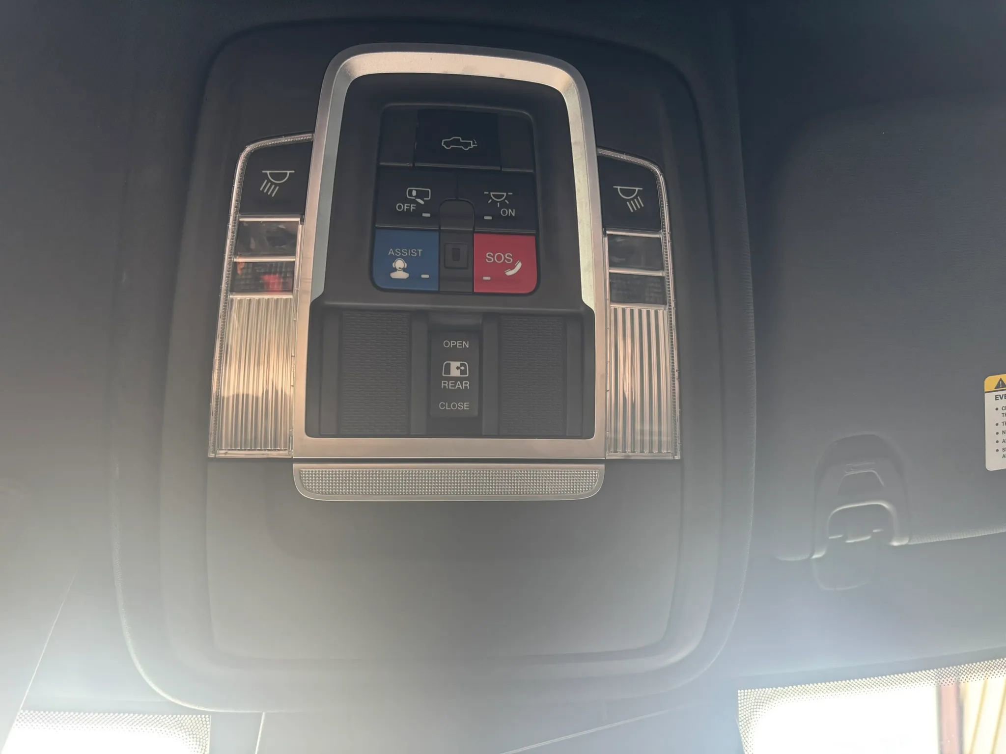 Used 2021 RAM 1500 Laramie AWD/4WD image 26