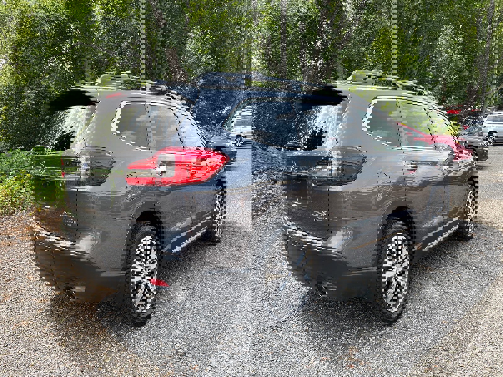 Used 2022 Subaru Ascent Touring image 8