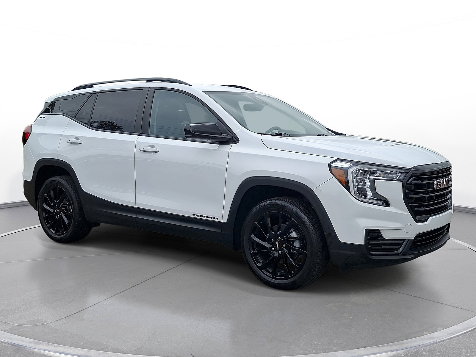 Used 2023 GMC Terrain SLE w/ Driver Convenience Package AWD/4WD image 1