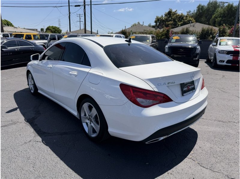 Used 2018 Mercedes-Benz CLA 250 image 4