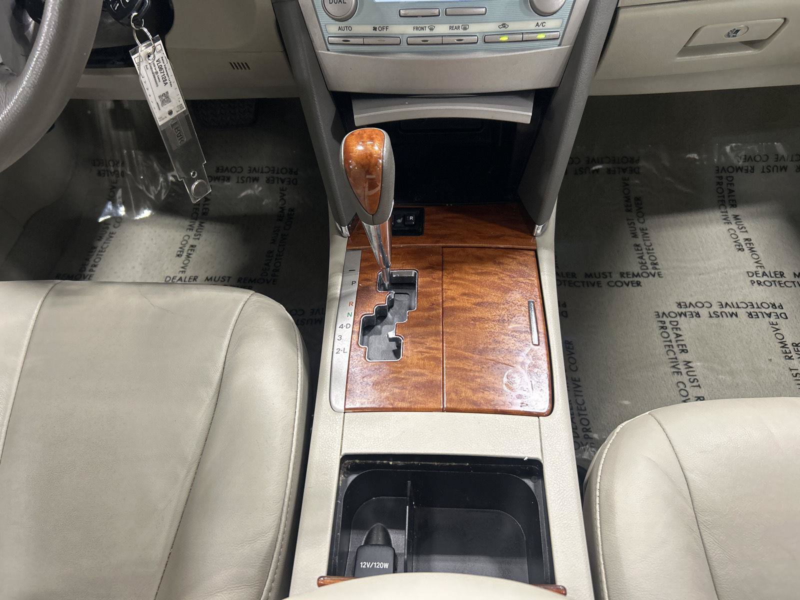Used 2009 Toyota Camry XLE w/ Leather Pkg FWD image 15