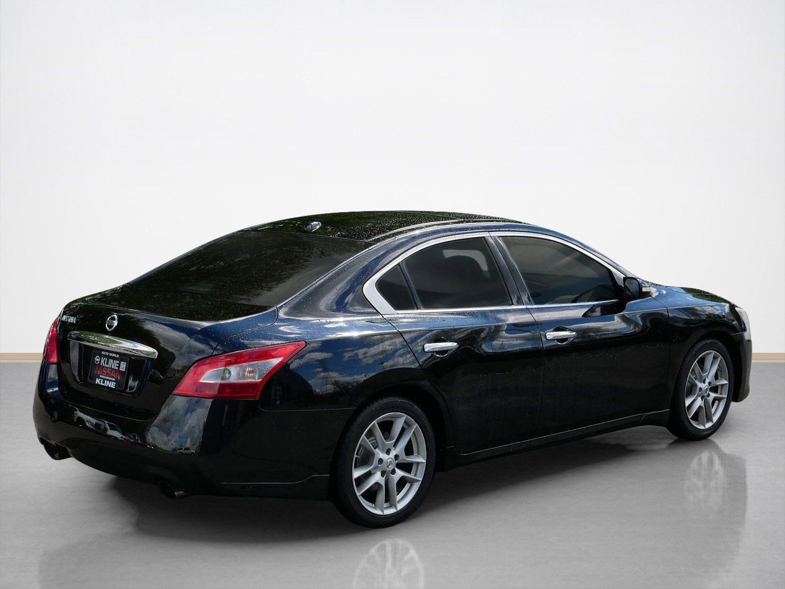 Used 2010 Nissan Maxima 3.5 SV w/ Premium Pkg FWD image 3